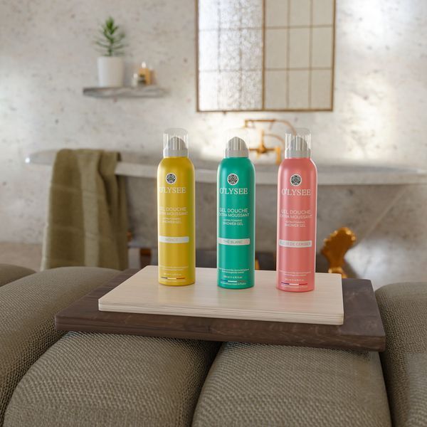 Очищуючий екстрапінний гель для душу O'LYSEE Extra Foaming shower Gel The Blanc, 200 мл NC004668 фото