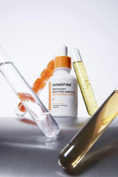Сироватка бустер з ніацинамідом та вітаміном C DermAfirm Peptology Niacinamide Vita C+, 30 мл NC003876 фото