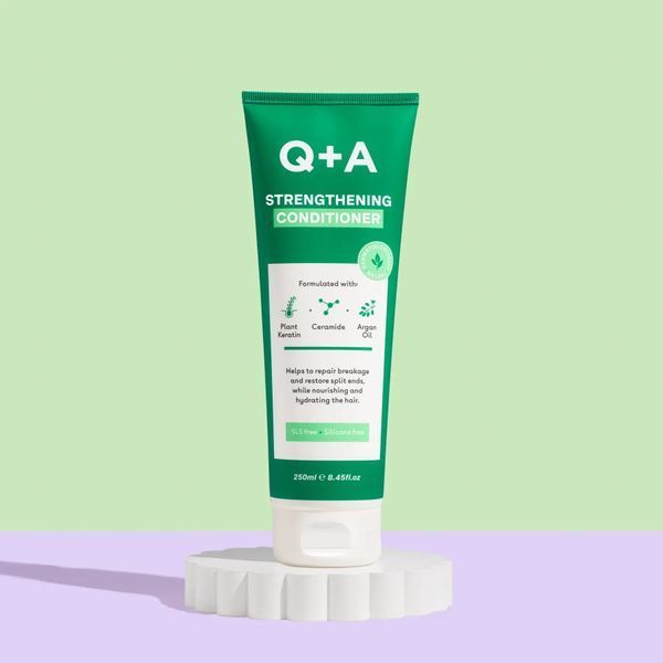 Кондиціонер для укріплення та покращення росту волосся Q+A Strengthening Conditioner, 250 ml NC003127 фото