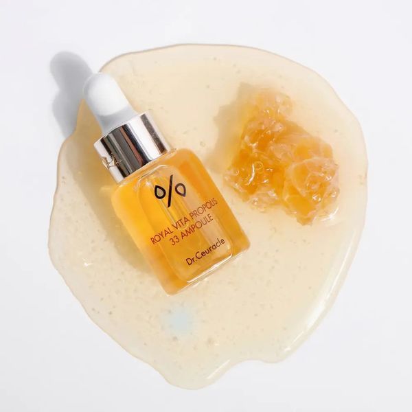 Ампульна сироватка з екстрактом прополісу Dr. Ceuracle Royal Vita Propolis 33 Ampoule, 15 мл NC001306 фото