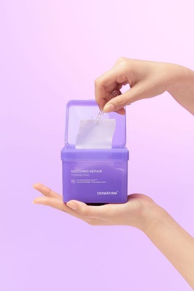 Заспокійливі відновлюючі патчі DermАfirm Soothing Repair Toning Pad R4, 70 шт NC002749 фото