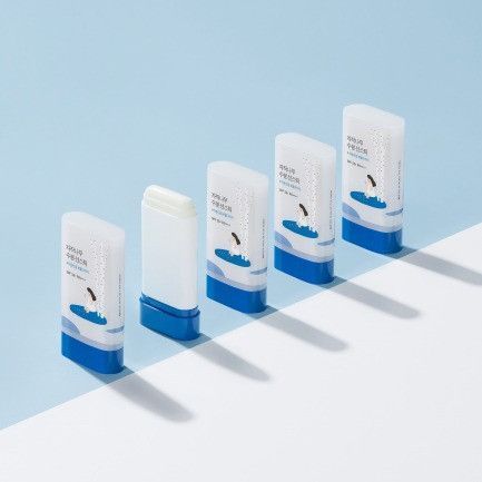 Зволожуючий сонцезахисний стік з березовим соком ROUND LAB Birch Juice Moisturizing Sun Stick, 19 г NC000473 фото