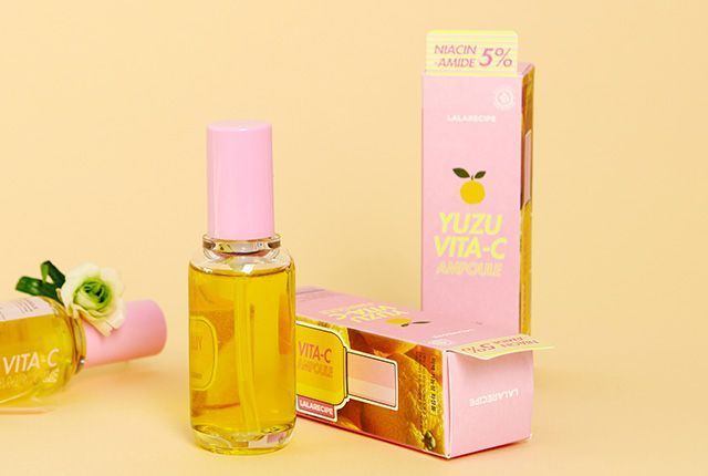Освітлююча сироватка з ніацинамідом 5% і екстрактом юдзу LALARECIPE Yuzu Vita C Ampoule, 50 мл NC003302 фото