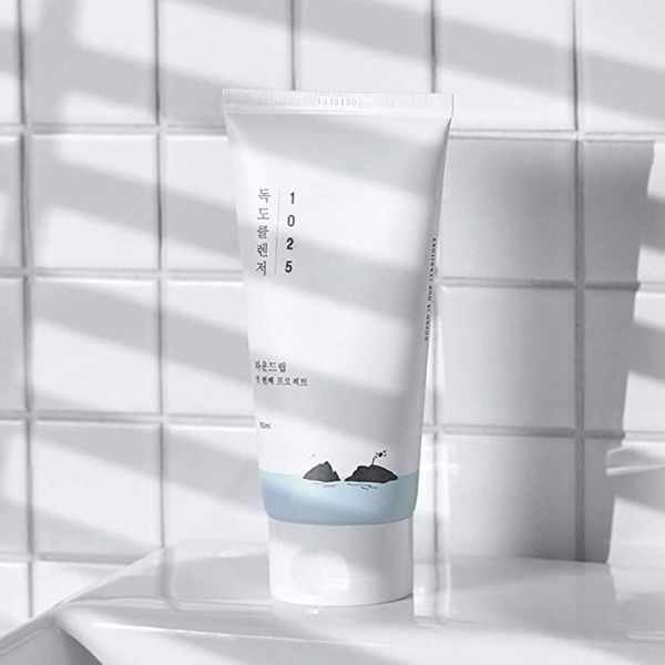 М`яка пінка для очищення шкіри ROUND LAB 1025 Dokdo Cleanser, 150 мл NC000450 фото