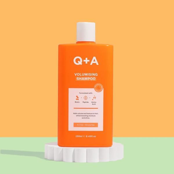 Шампунь для створення об'єму волосся Q+A Volumising Shampoo, 250 ml NC003109 фото