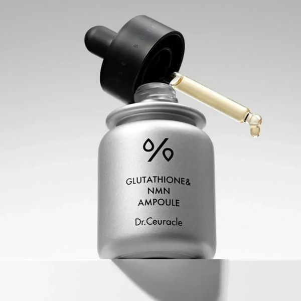 Освітлювальна антивікова сироватка з глутатіоном та NMN Dr.Ceuracle Glutathione & NMN Ampoule, 30 мл NC004384 фото